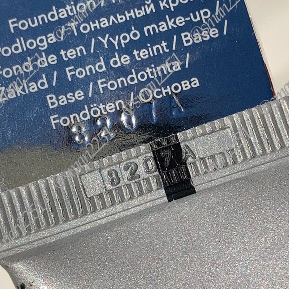 💛BECCA Skin Love Weightless Blur Foundation BNIB! - Picture 10 of 12